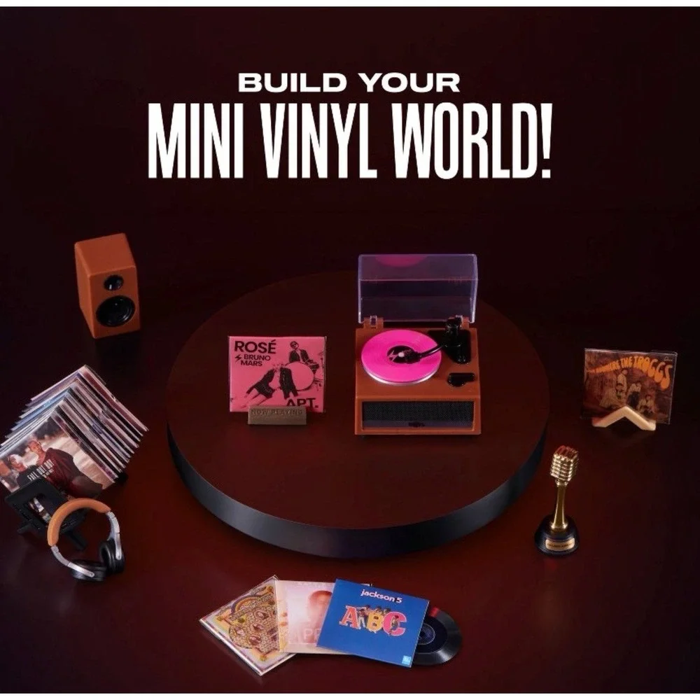 2 Mini Brand Really Works MINI PLAYER + 3CAPSULE Vinyl Playset Series NEW
